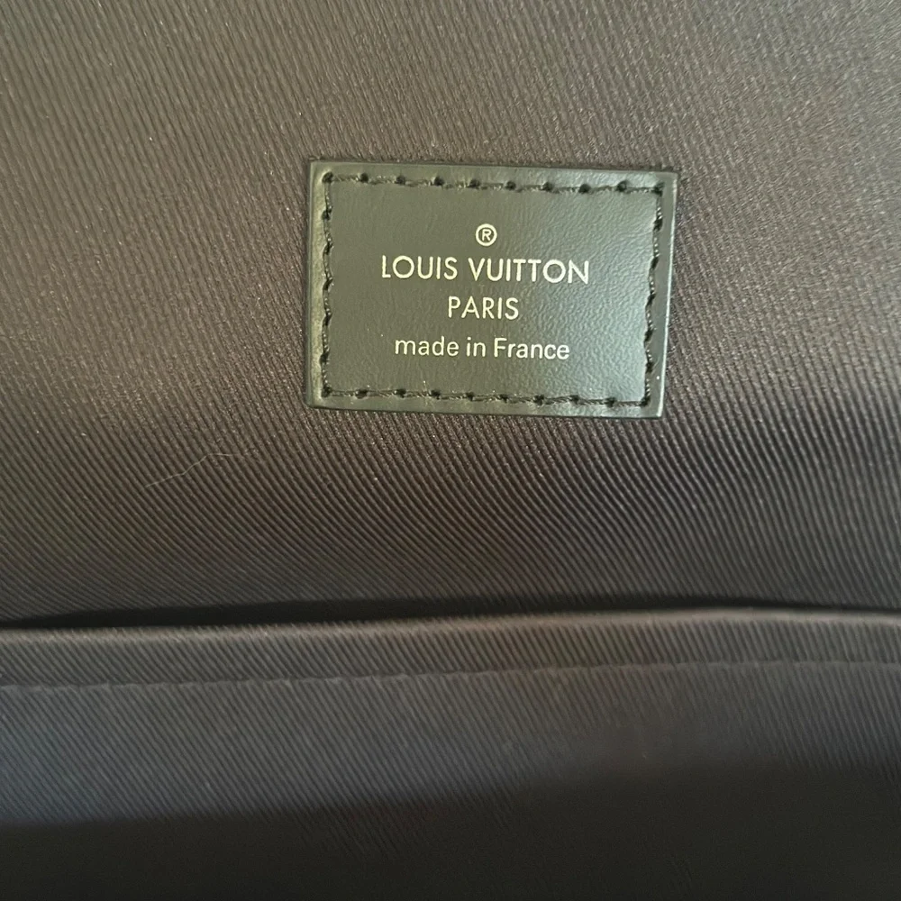 Louis Vuitton Damier Graphite messenger bag - Picture 3 of 3